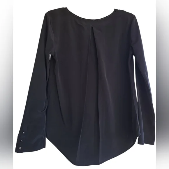 Jennifer Lopez Classic Black Blouse - Picture 2 of 7